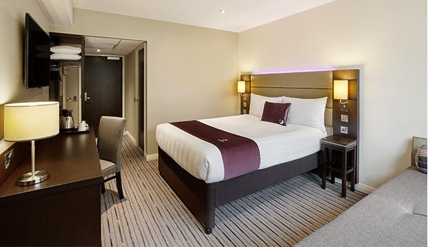 Premier Inn Maidenhead Town Centre エクステリア 写真