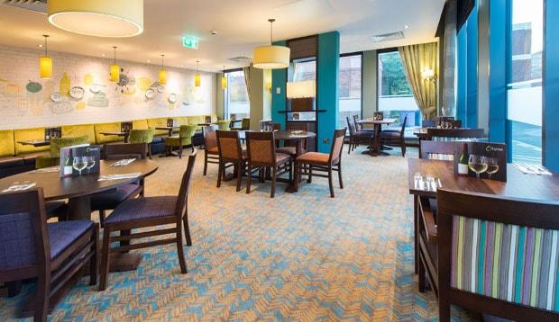 Premier Inn Maidenhead Town Centre エクステリア 写真